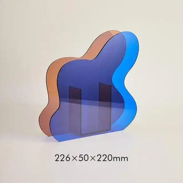 Art Deco Acrylic Vase - Image 6