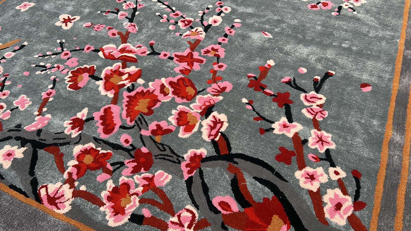 Bird and Blossom Tapestry Hand Tufted Wool Rug - Image 4
