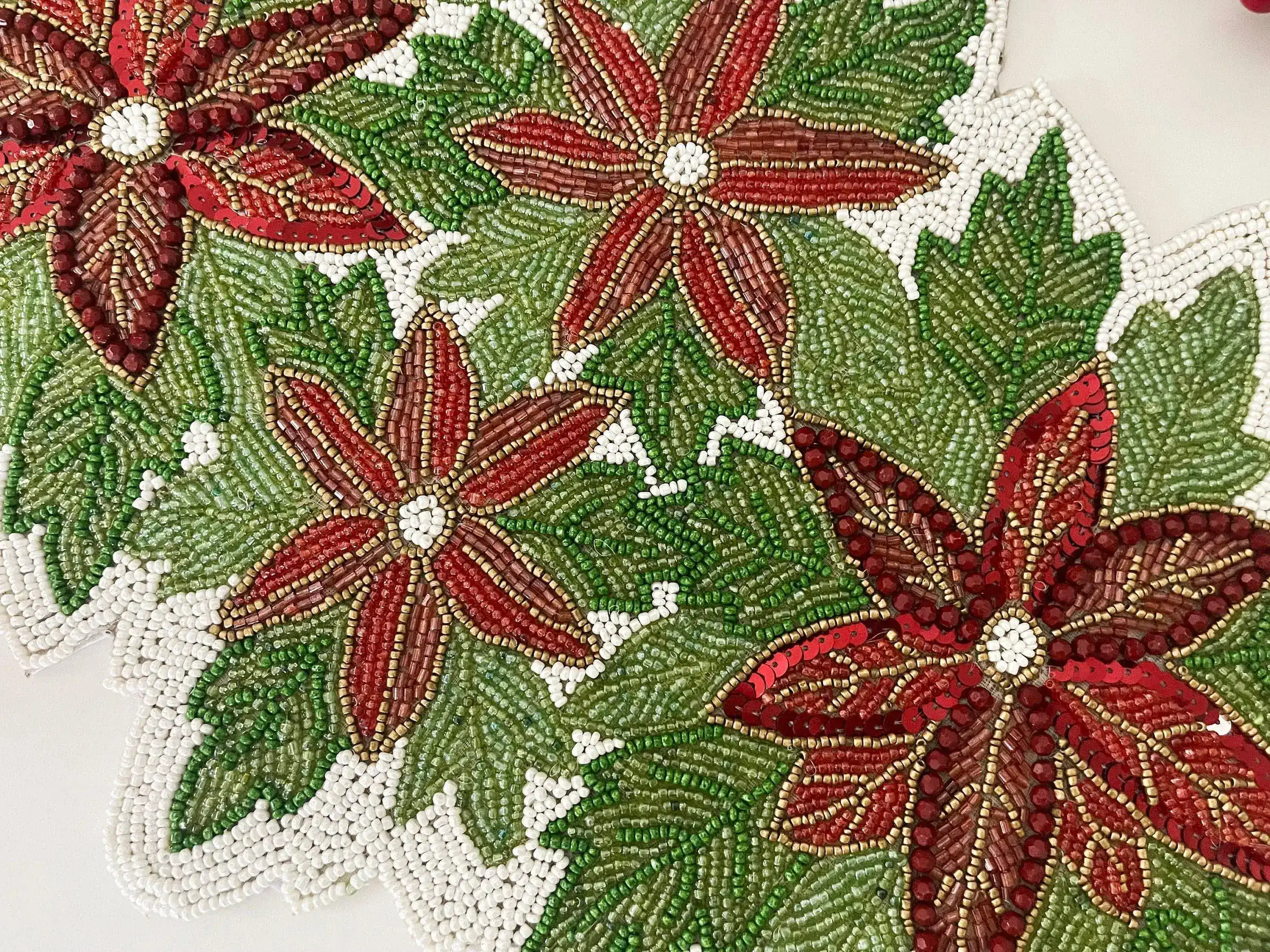 Christmas Flowers and Leaves Beaded Table Runner - Image 4
