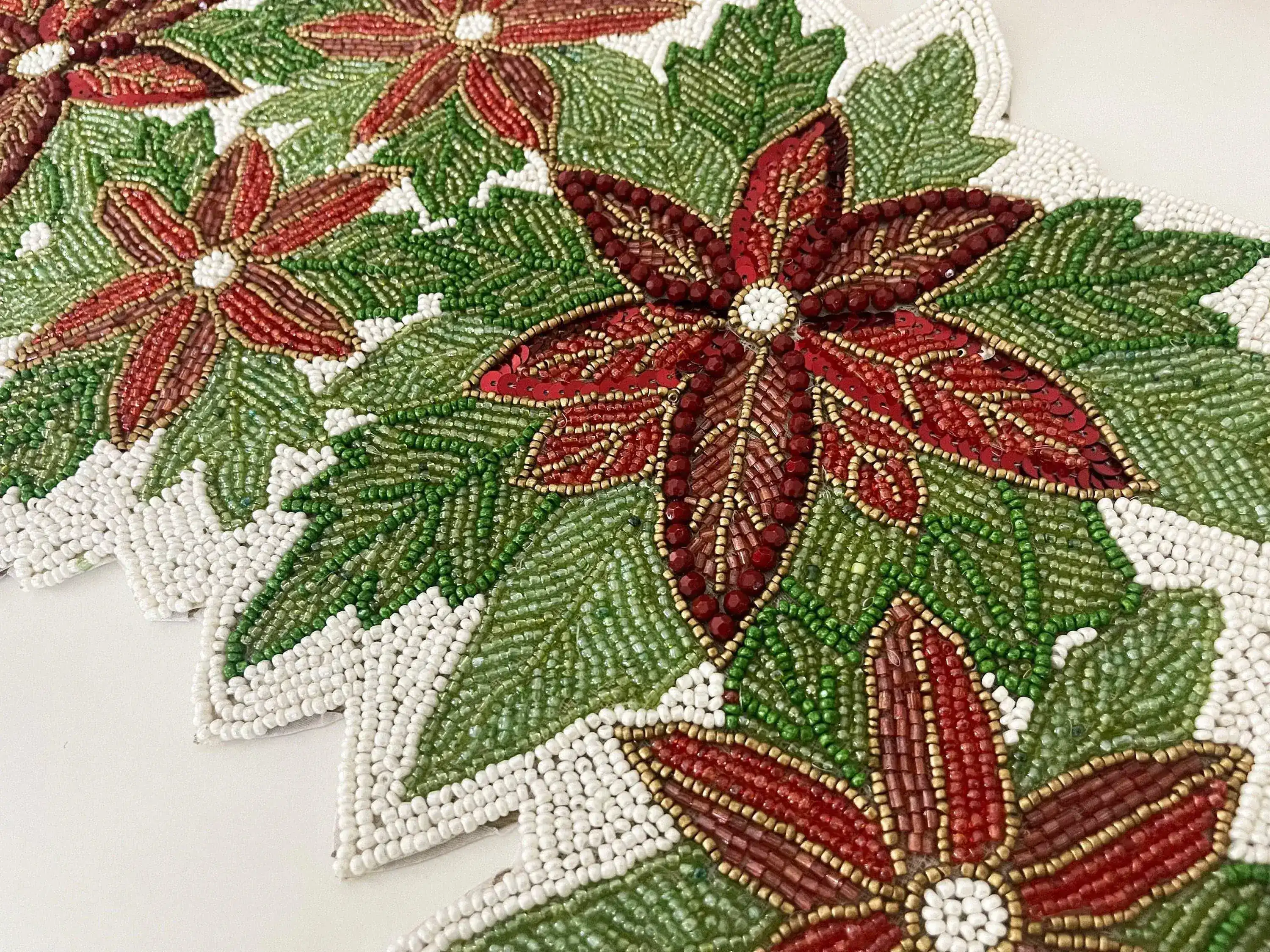 Christmas Flowers and Leaves Beaded Table Runner - Image 5