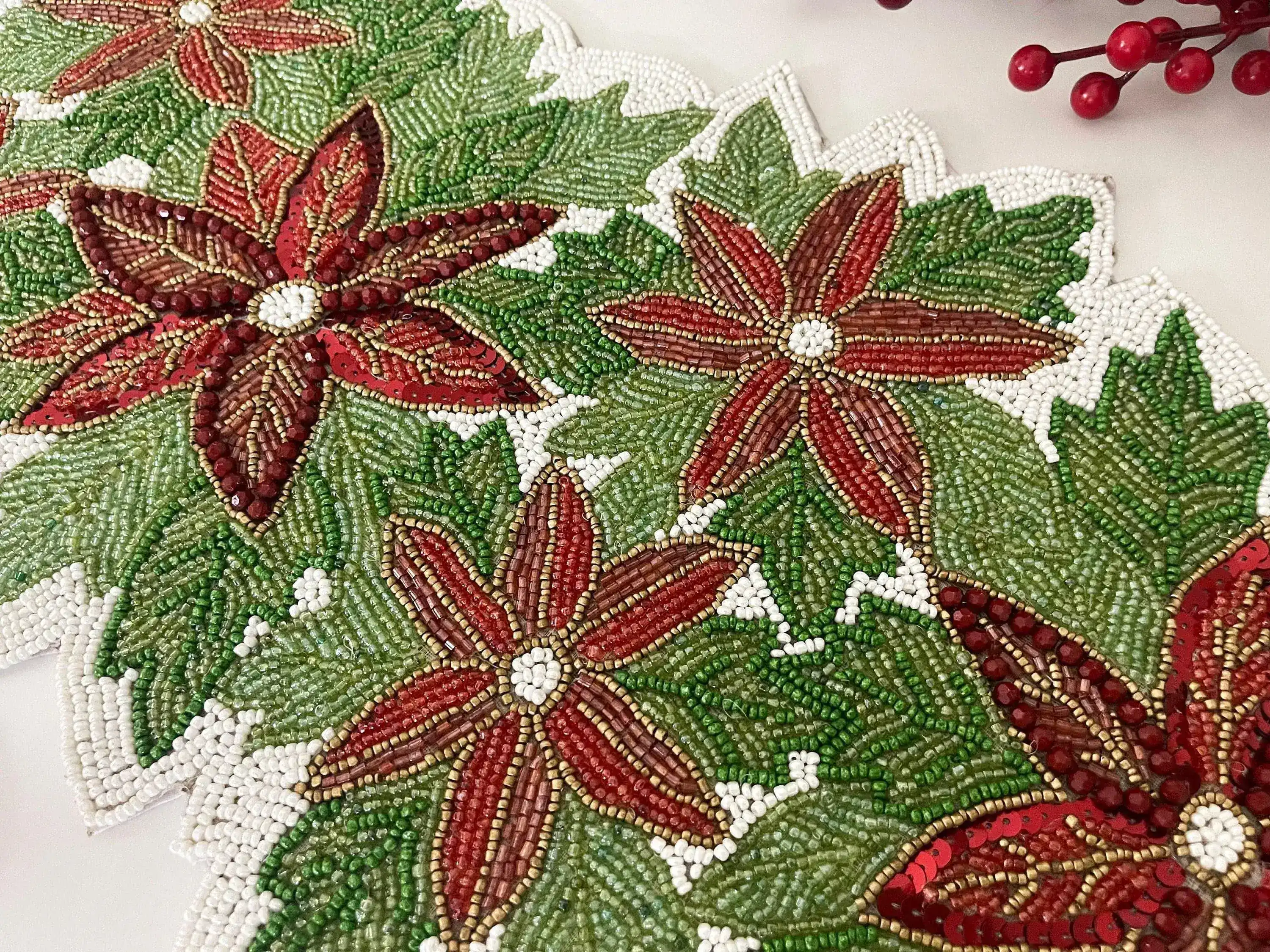 Christmas Flowers and Leaves Beaded Table Runner - Image 8