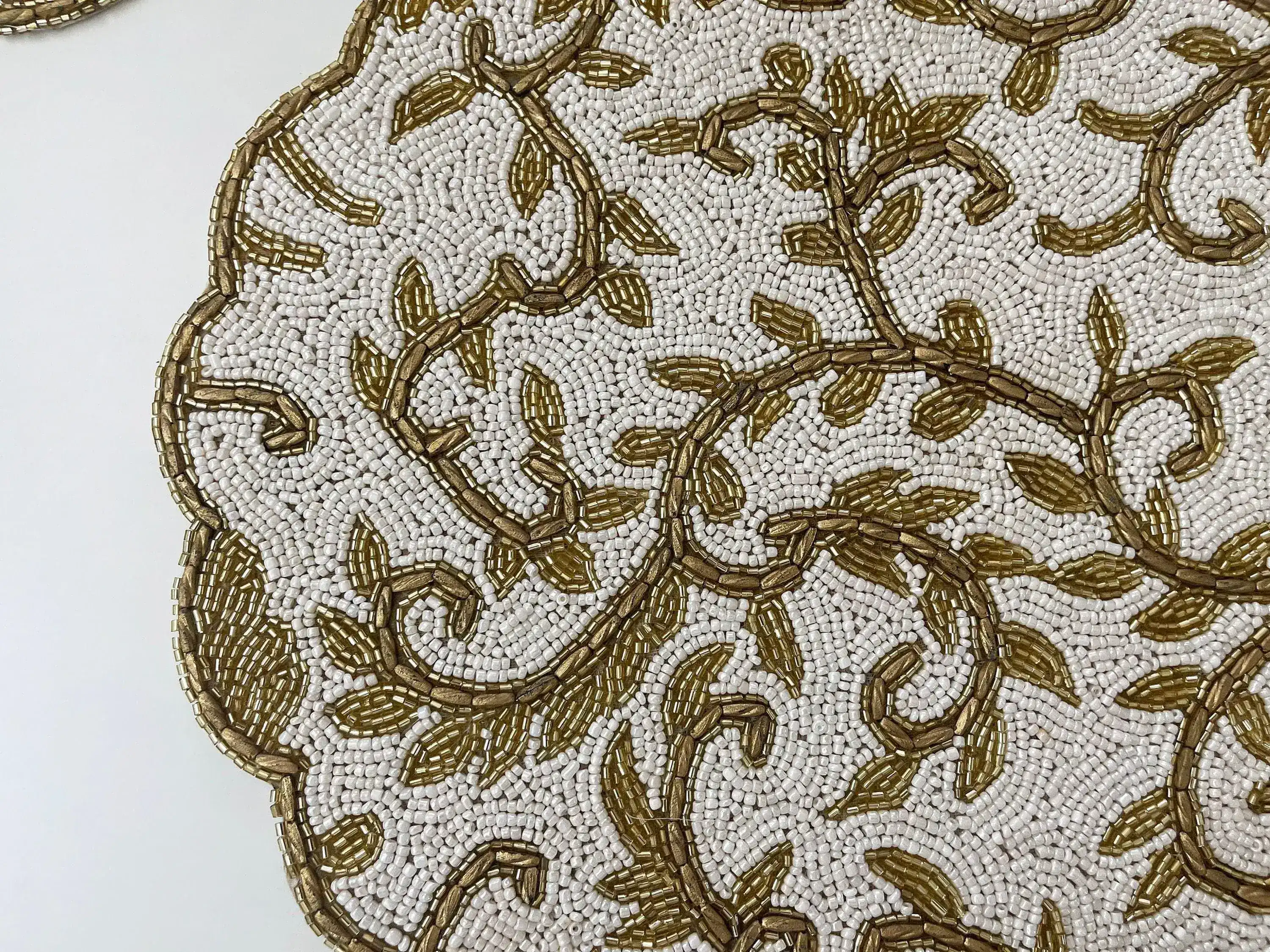 Classic Floral Motif Beaded Placemat - White/Gold - Image 8