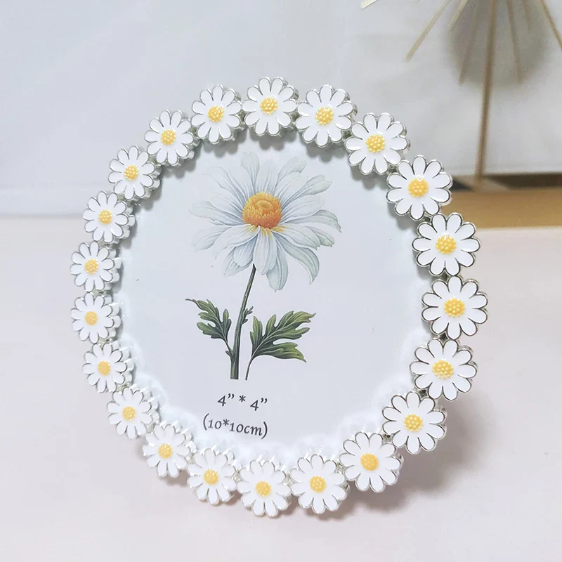 Daisy Metal Photo Frame - Image 10