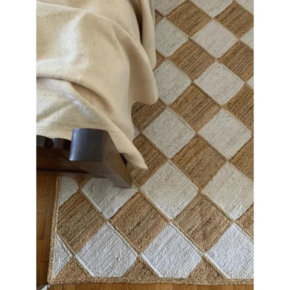 Diamond Checker Jute Rug - Natural and White - Image 5