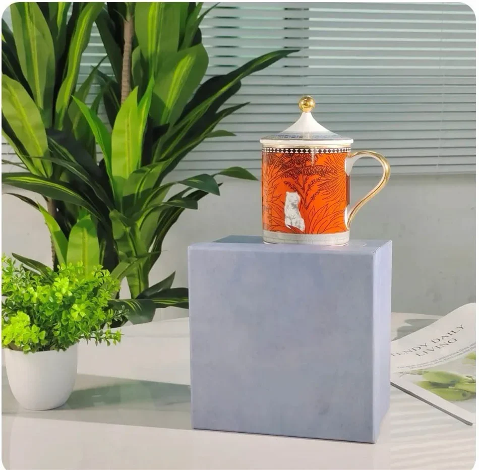 European Tiger Bone China Mug with Lid - Image 4
