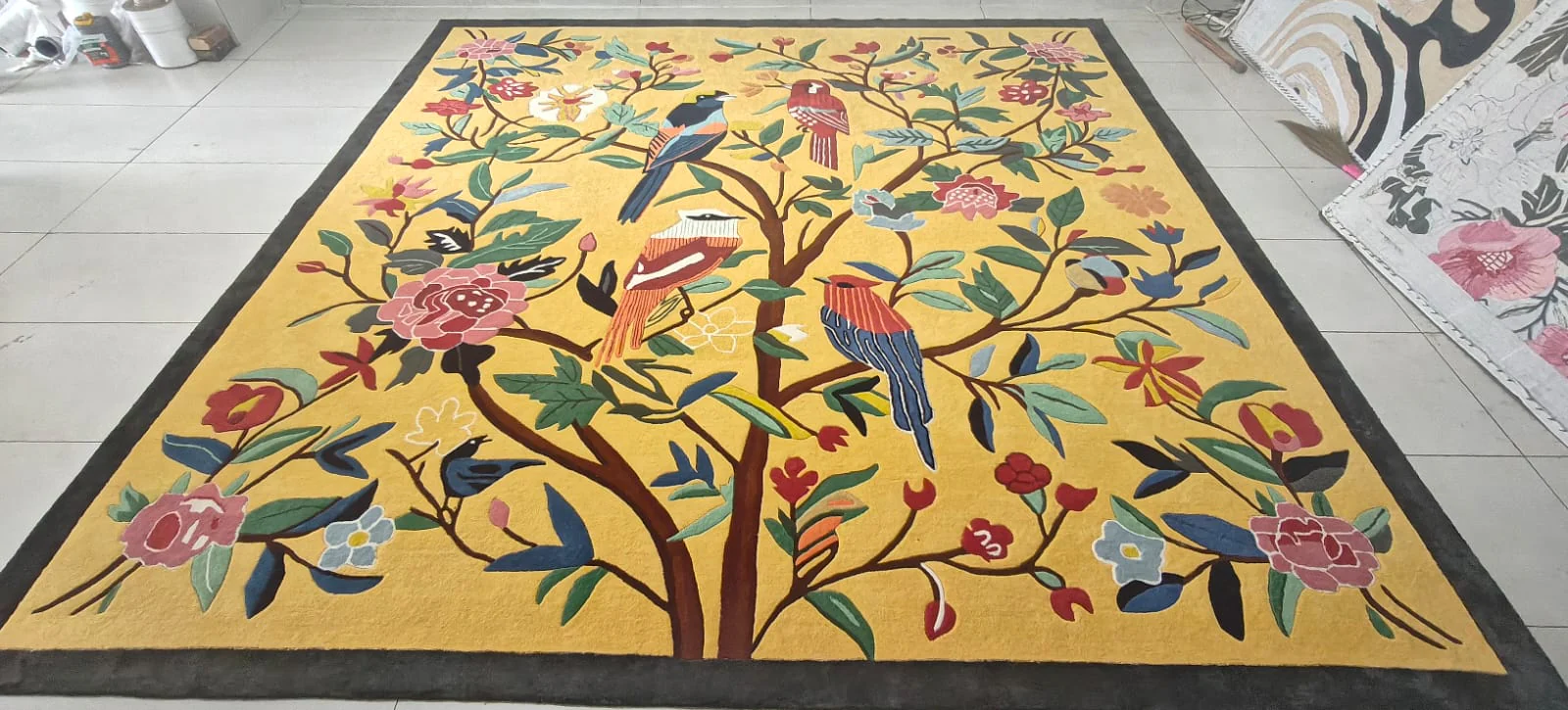 Floral Flock Harmony Hand Tufted Rug - Image 6