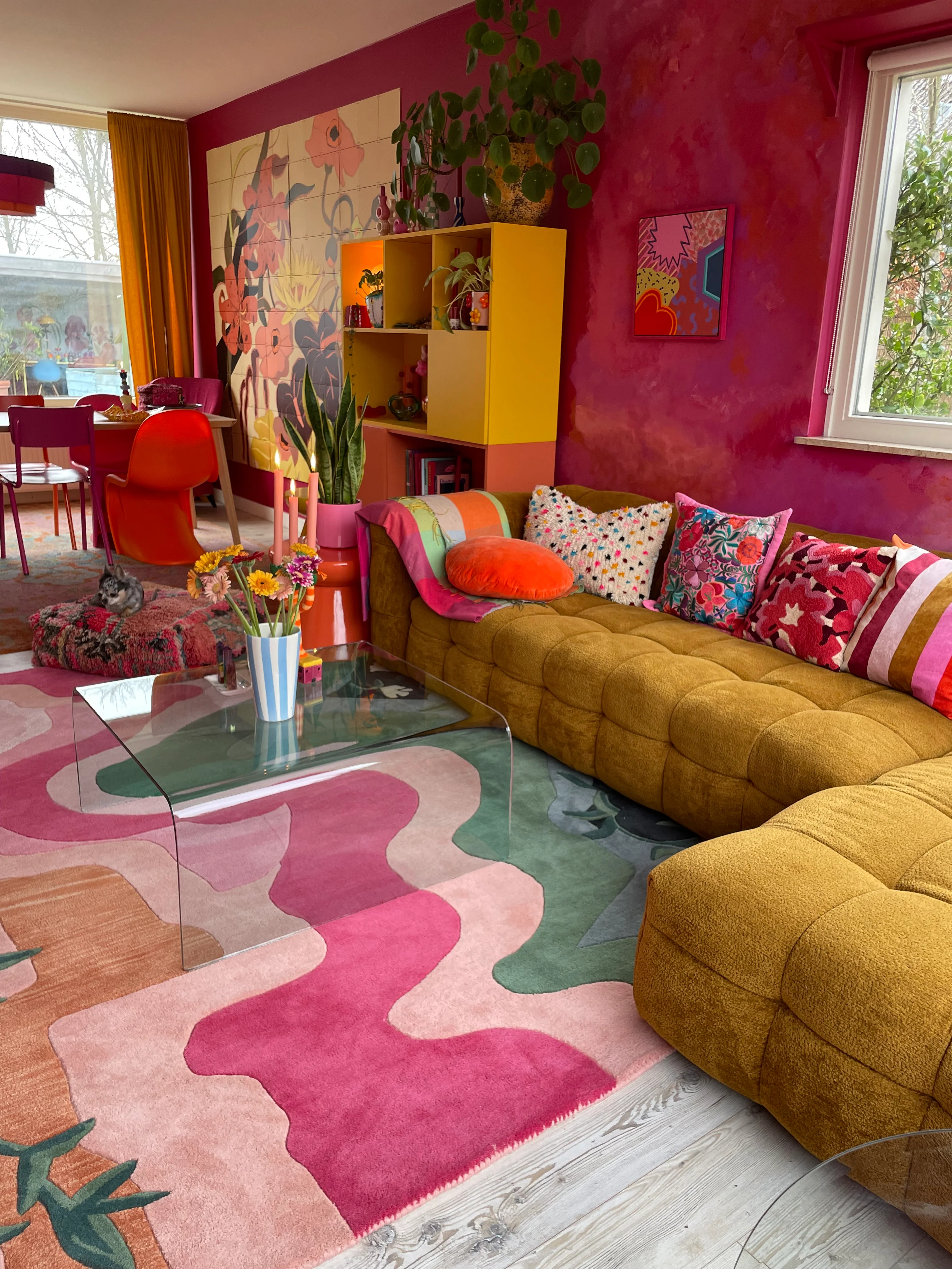 Floral Wavefront Hand Tufted Rug - Image 5