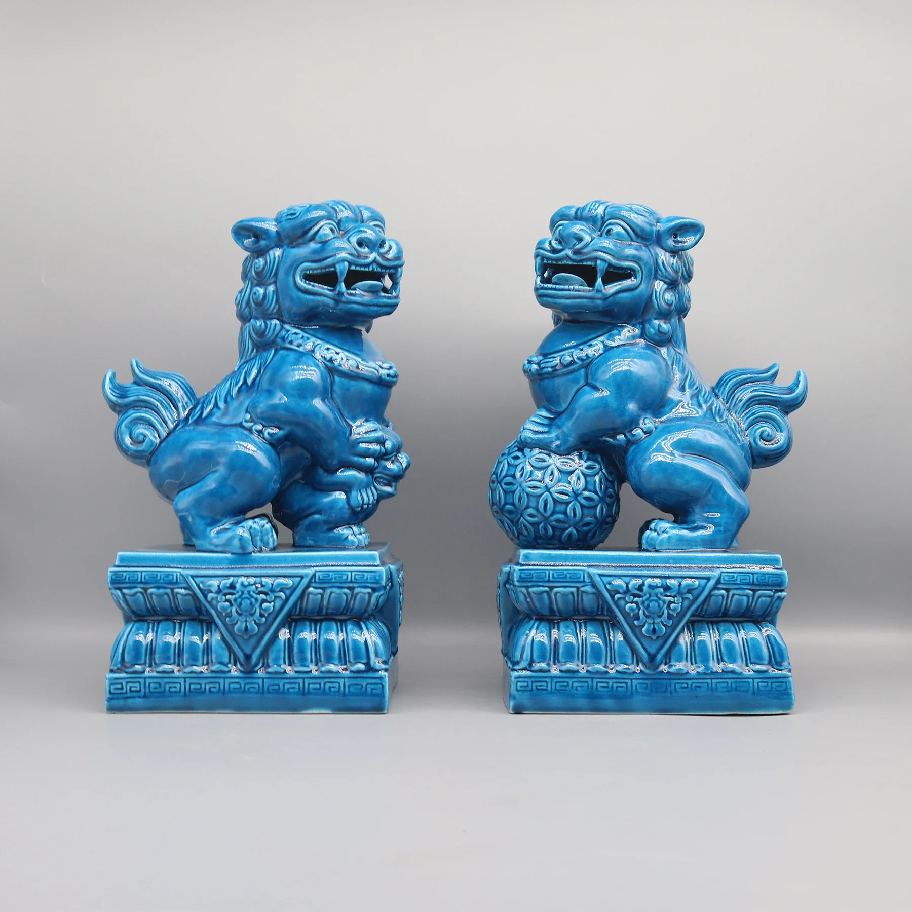 Fu Dog Guardian Lion Statues - Image 2