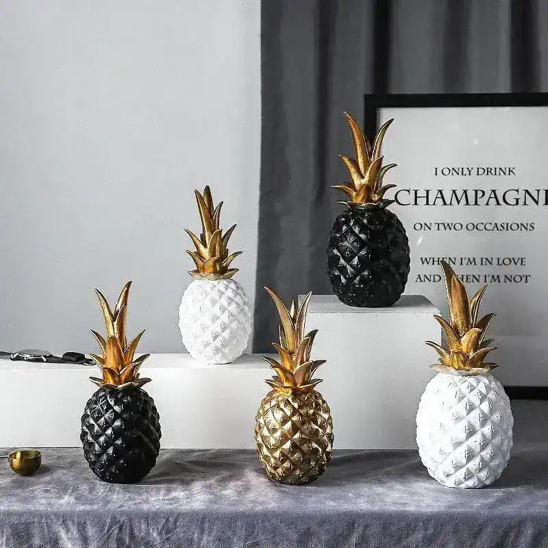 Glamorous Tropical Pineapple Table Decor - Image 5