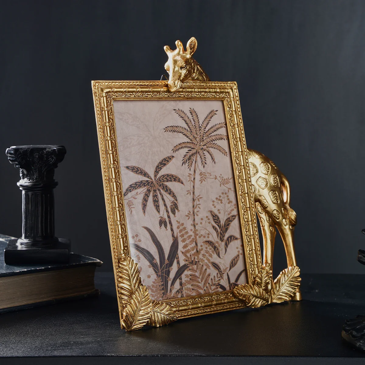 Golden Giraffe Resin Photo Frame - Image 2