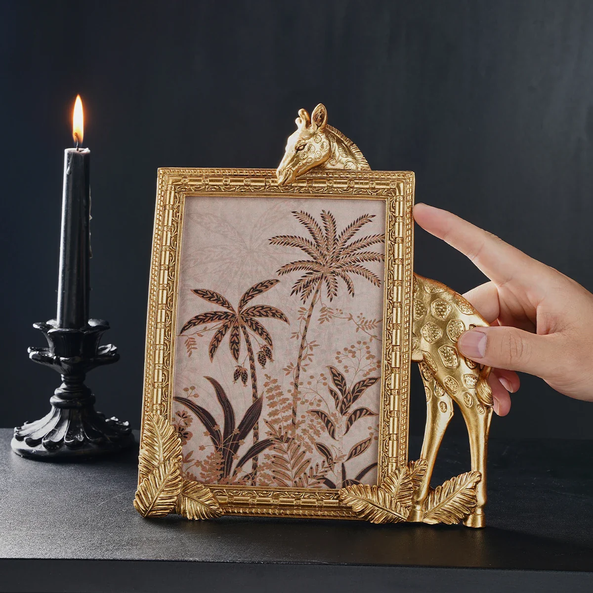 Golden Giraffe Resin Photo Frame - Image 8