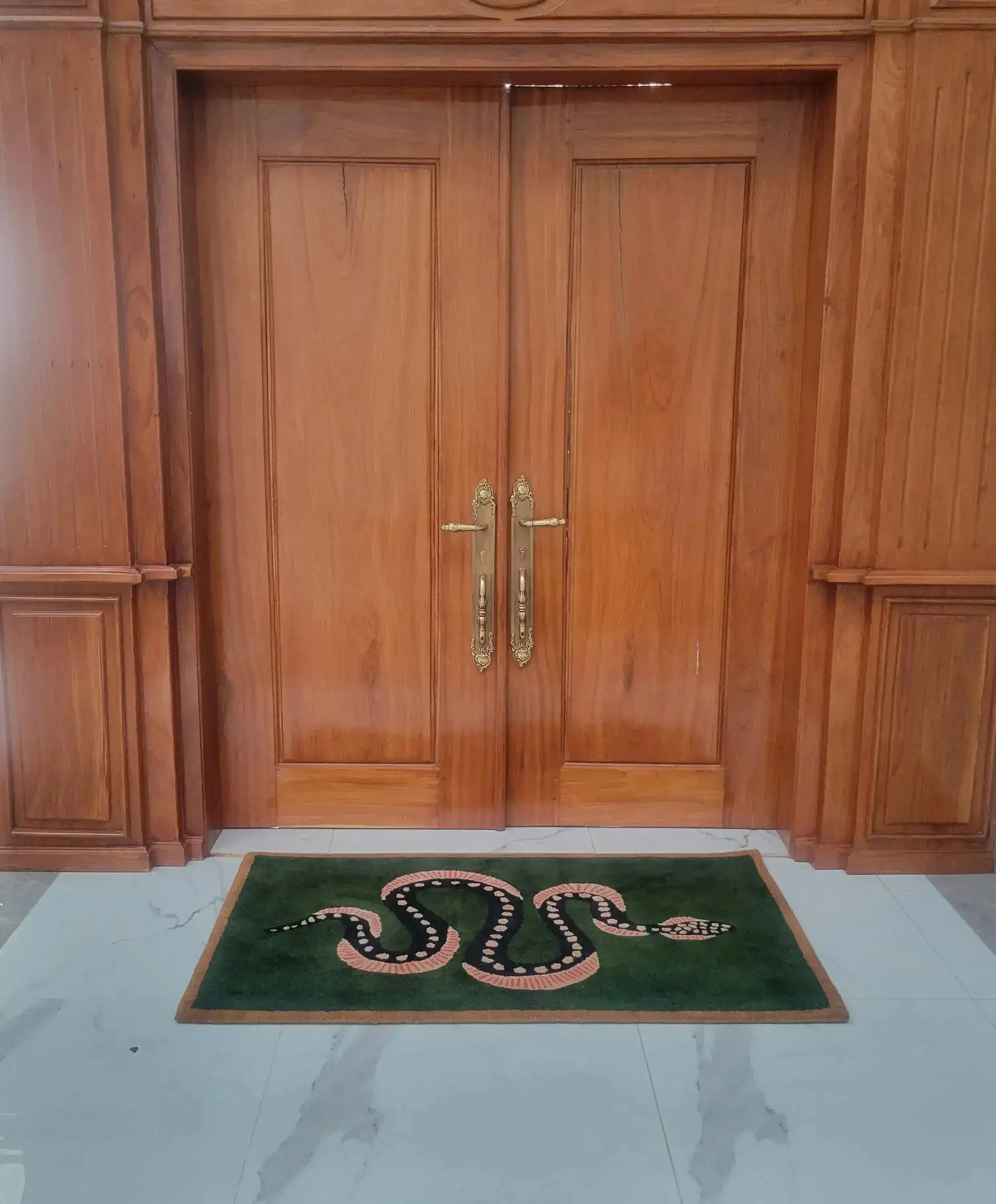 Green and Black Snake Hand Tufted Wool Area Rug - Image 6