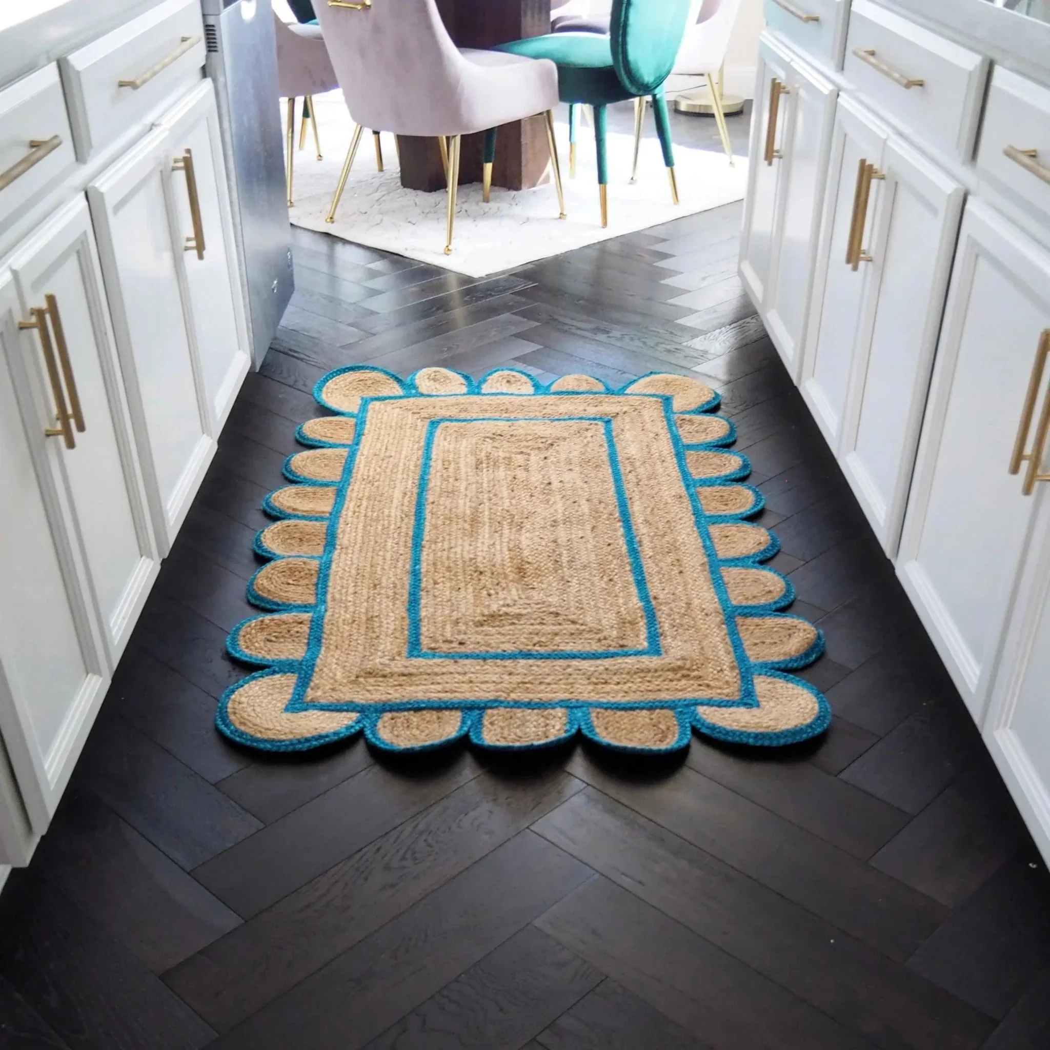 Handmade Blue Mini Scalloped Jute Rug - Image 4