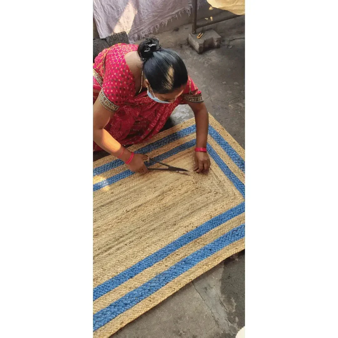 Handmade Chic Blue Borders Jute Rug - Image 4