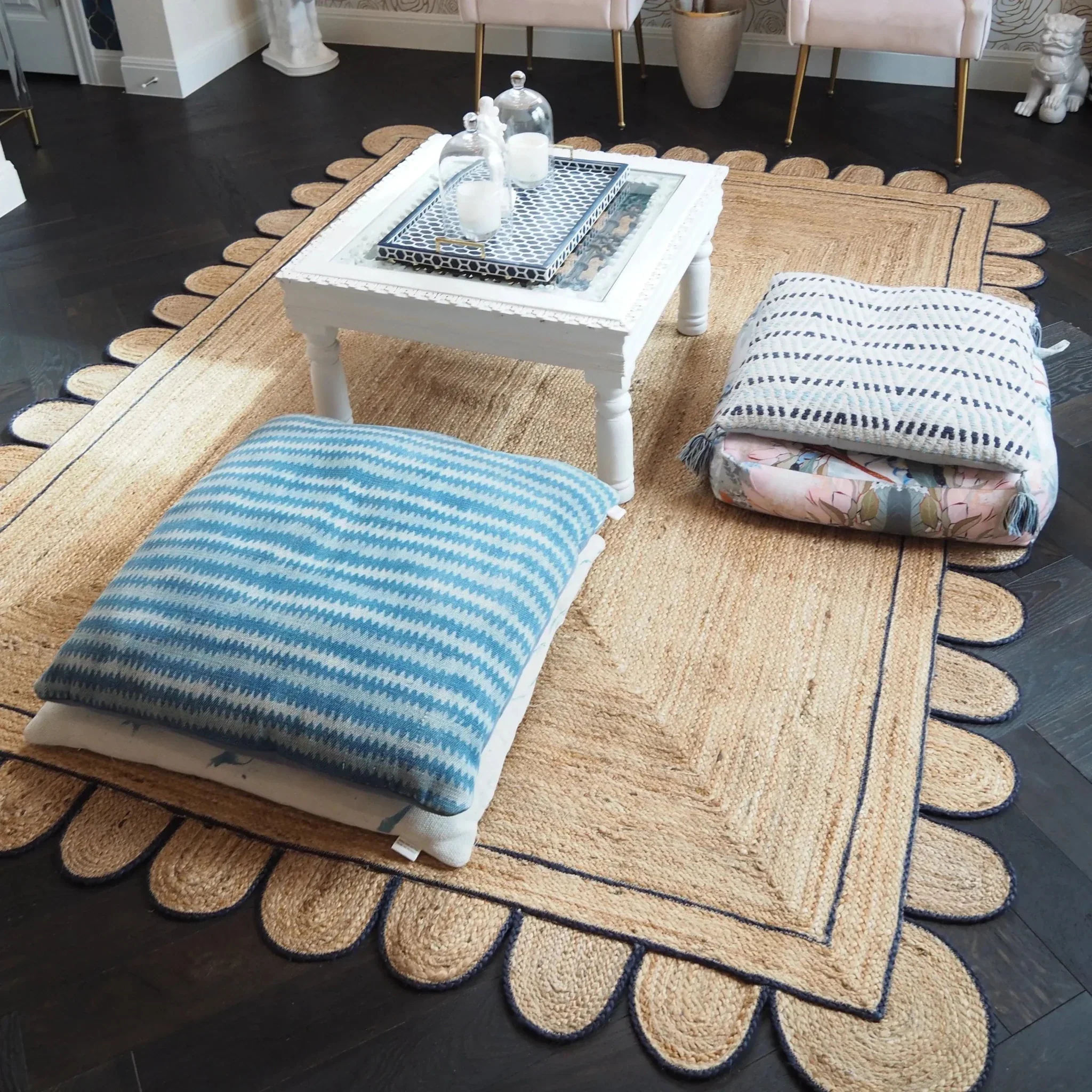 Handmade Navy Blue Scalloped Jute Rug - Image 3