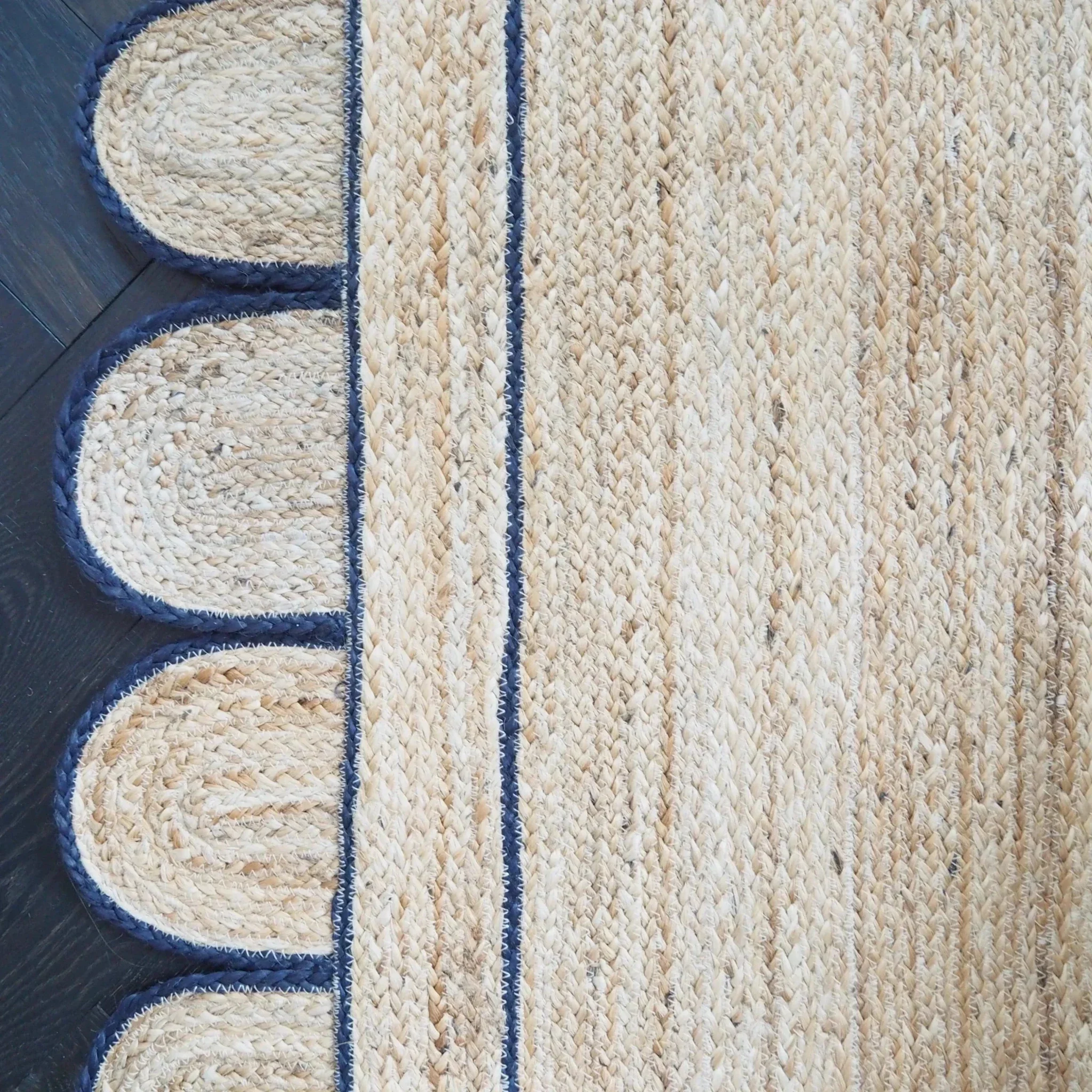 Handmade Navy Blue Scalloped Jute Rug - Image 5