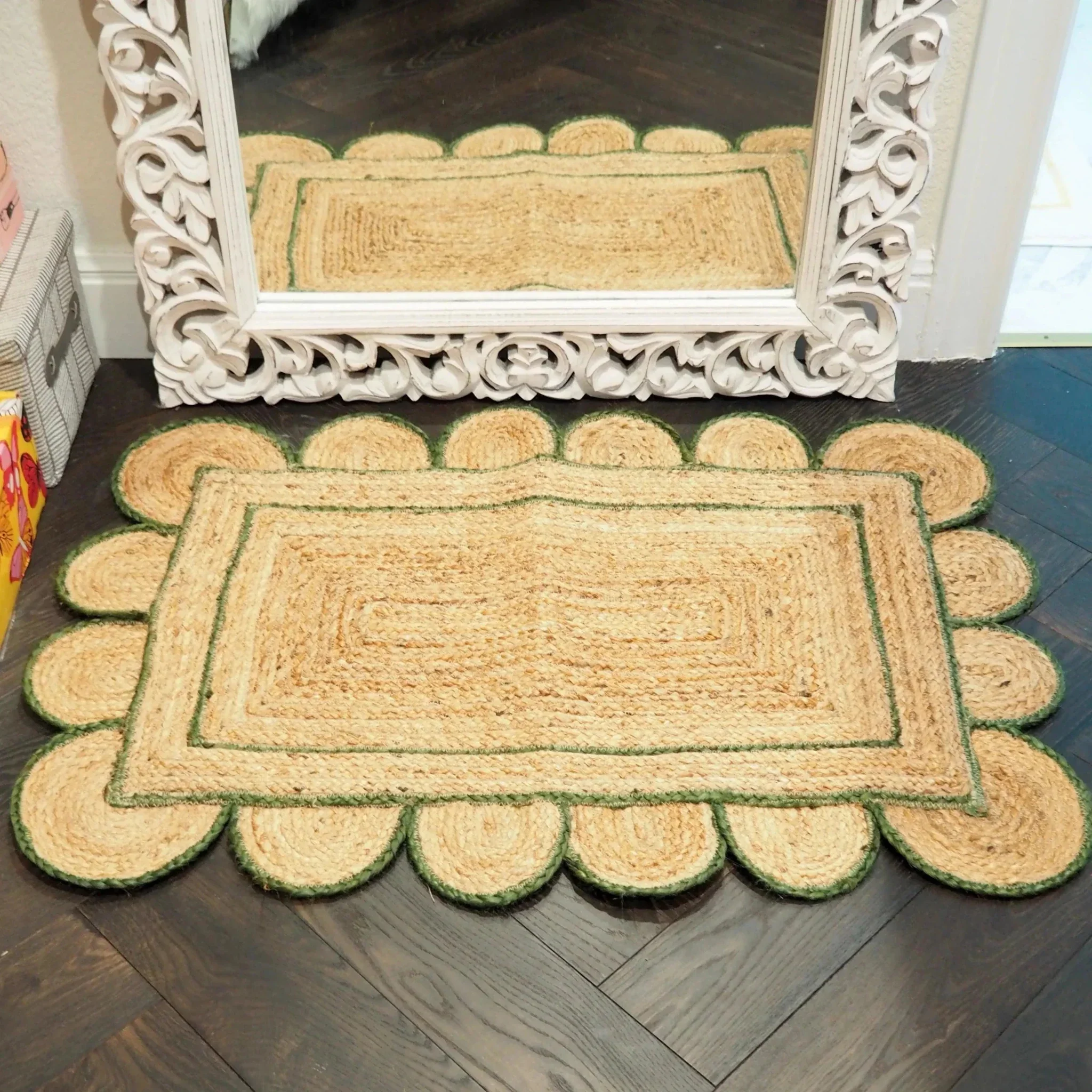Handmade Olive Green Scalloped Border Jute Rug - Image 6