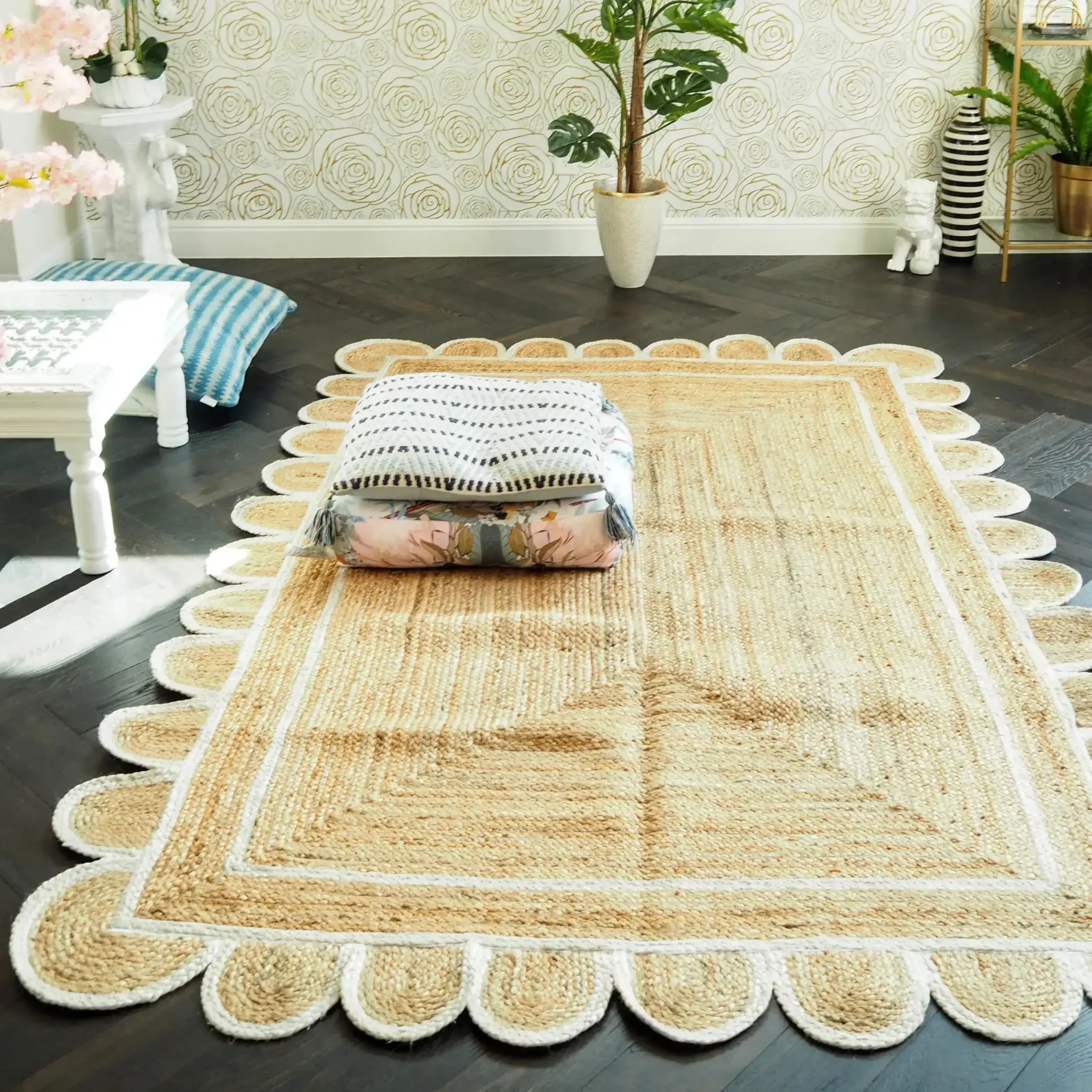 Handmade White Scalloped Jute Rug - Image 9