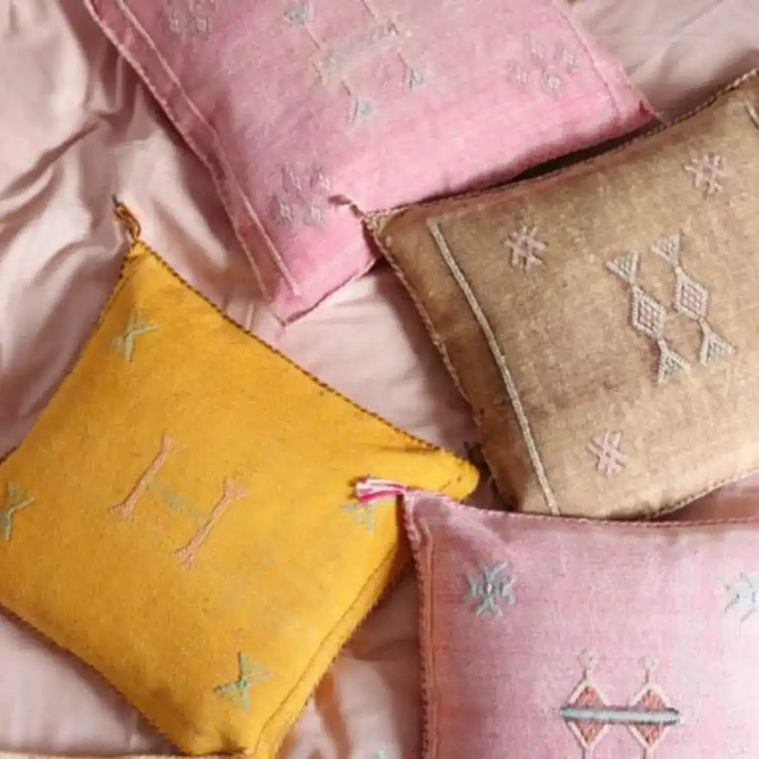 Handwoven Cactus Silk Pillow Cover - Image 8