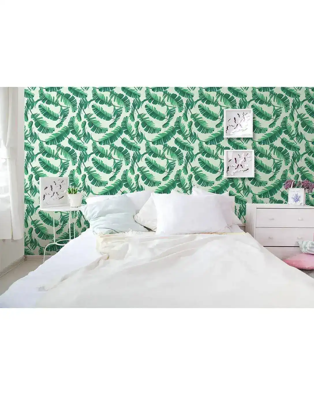 Illustrated Tropical Banana Palm Leaves Wallpaper - Image 3