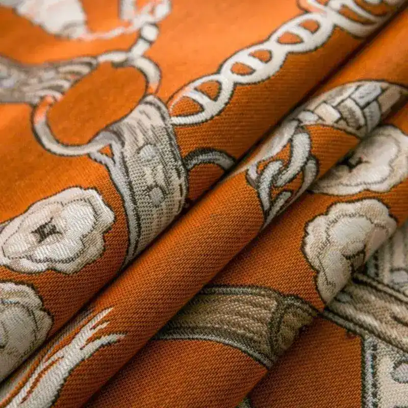 Jacquard Chain Printed Table Runner - Image 4