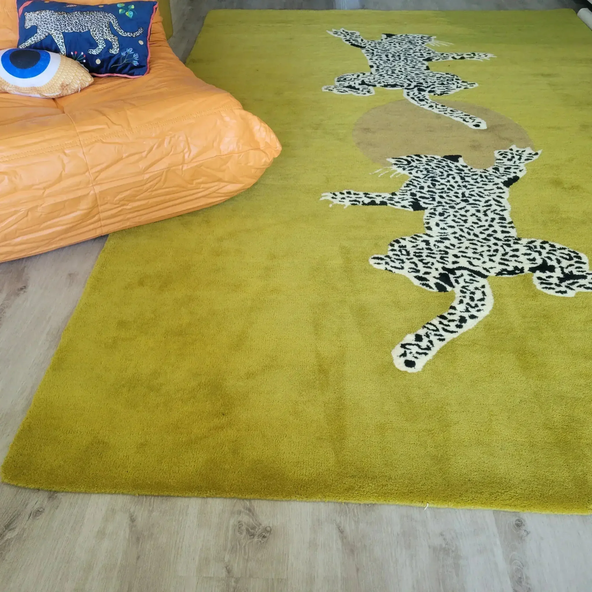 Leopards on Silky Road Hand Tufted Wool Rug Runner - Image 7
