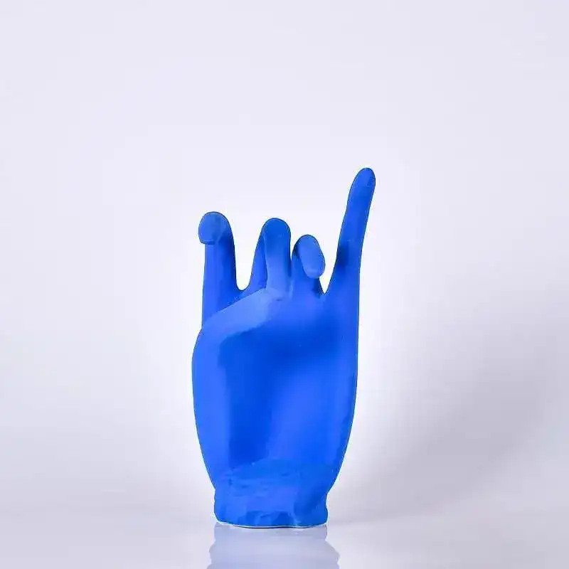 Matte Ceramic Face Finger Statue - Image 6