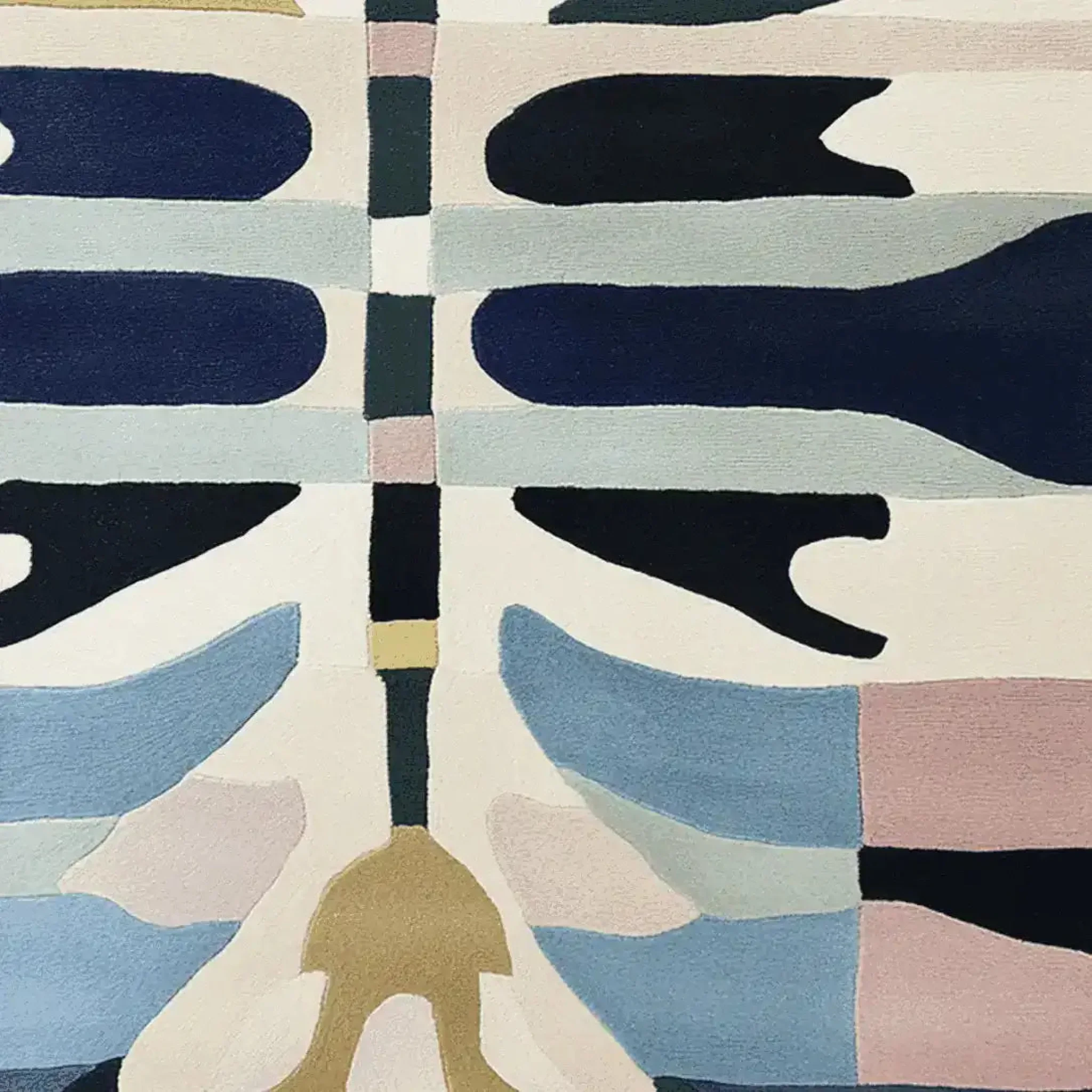 Mirror Mesh Hand Tufted Rug - Image 4