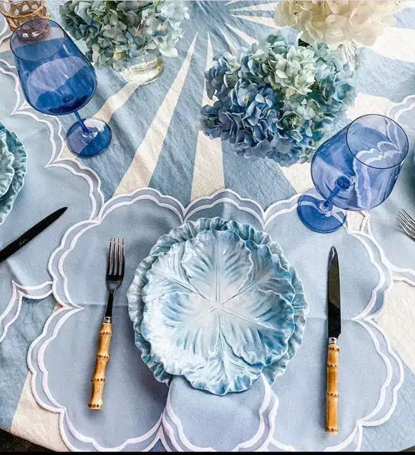 Pacific Royale Linen Placemat Set - Image 3