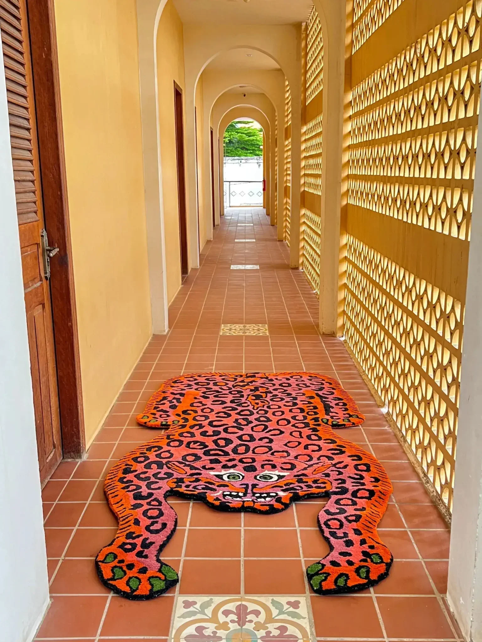 Pink Leopard Yogi Accent Wool Rug - Image 5