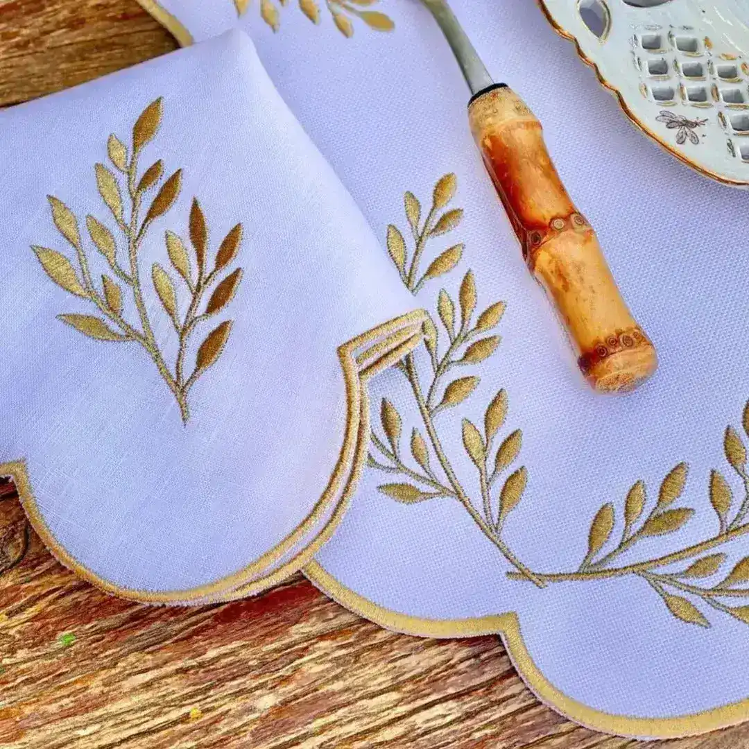 Radiant Leaf Borders Placemats - Image 3