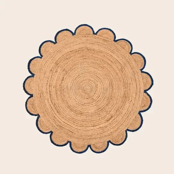 Scalloped Round Jute Rug - Black Trim