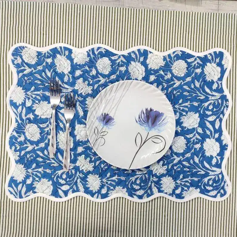 Scalloped White Floral Blue Cotton Placemat Set - Image 3