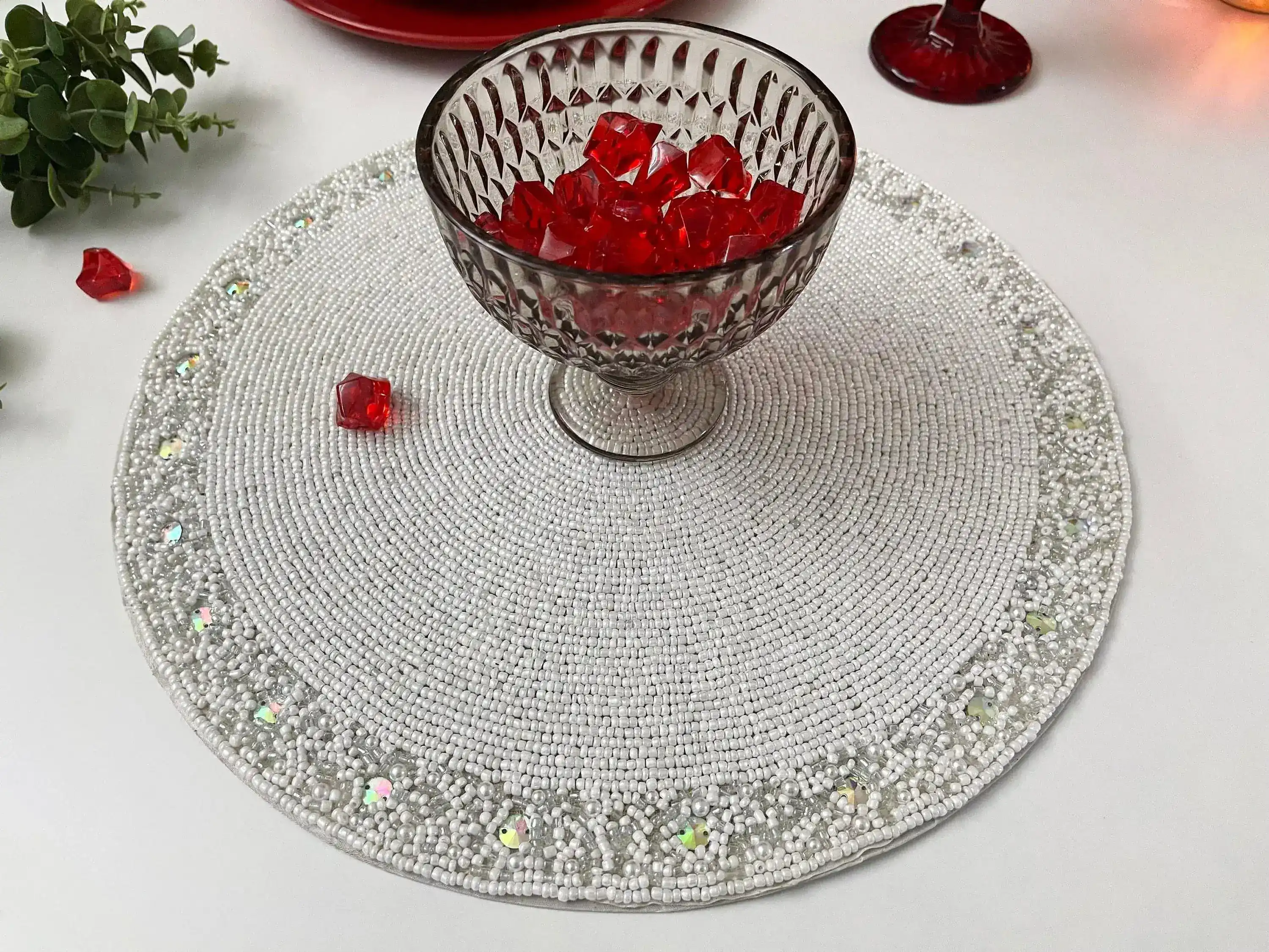 White and Glitzy Round Beaded Placemat - Image 3
