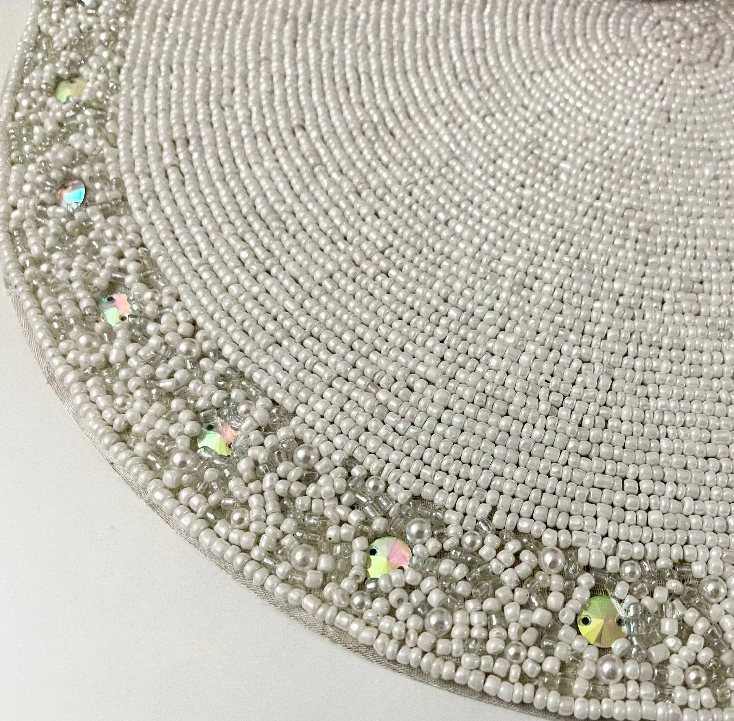 White and Glitzy Round Beaded Placemat - Image 4