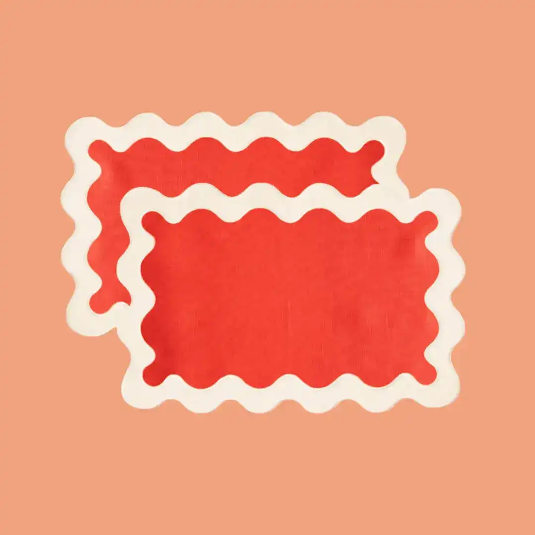 White and Red 100% Linen Scallop Placemats - Set of 4 - Image 2